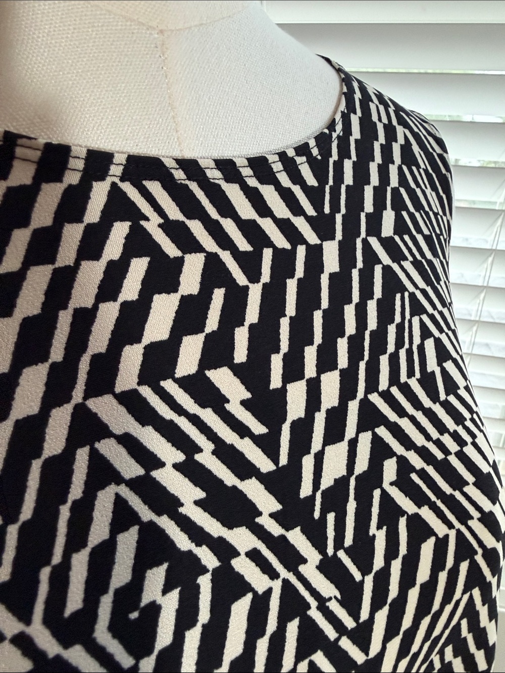 Women’s Black & White Geometric A-Line Skirt